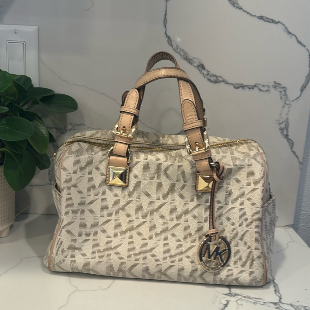 Michael Kors Boston Bag